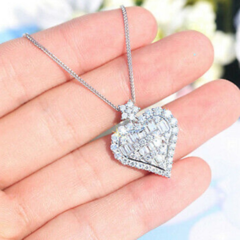 NEW Sterling silver Heart Diamond Necklace